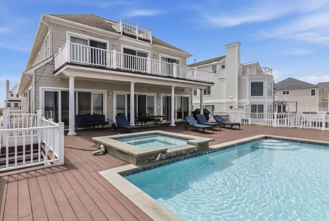 Westhampton Beach, New York, United States 1 - 17966967