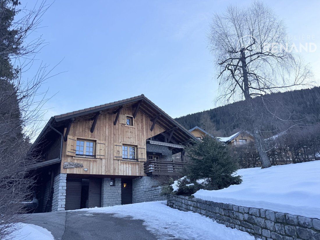 Chalet in Arâches-la-Frasse, Auvergne-Rhône-Alpes, France 4 - 17971641