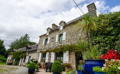 Estate in Centre Ville, Pontivy, France 1