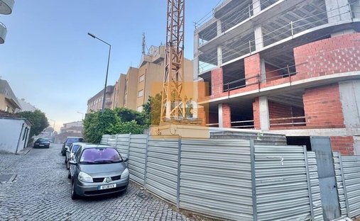 Apartamento en Mafamude y Vilar do Paraiso, Distrito de Oporto, Portugal 1
