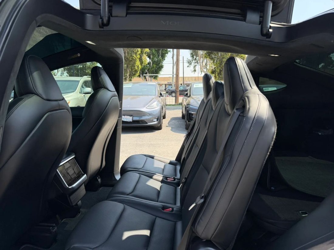 Suv in El Monte, CA, United States 2 - 17970625