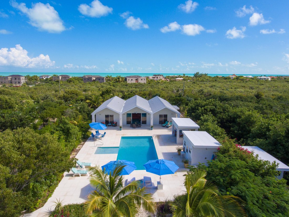 House in Long Bay Hills, Caicos Islands, Turks and Caicos Islands 2 - 17967548