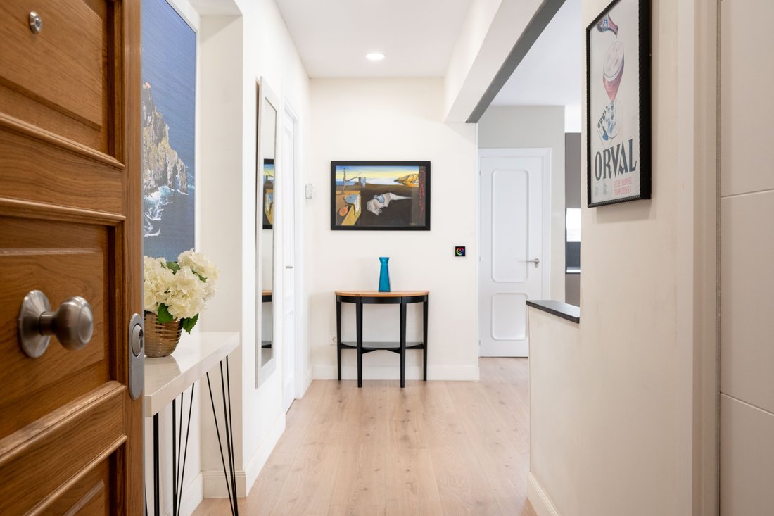Apartment in Mendebaldea, Donostia-San Sebastian, Spain 2 - 17970277
