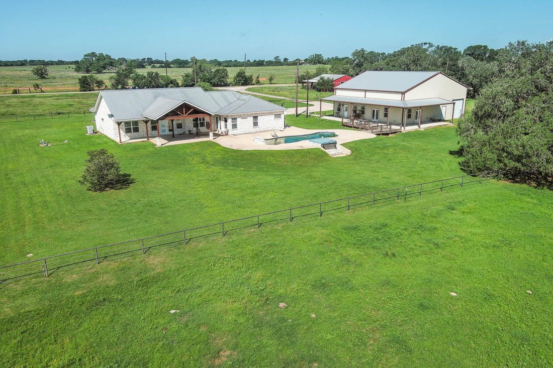 House in Bastrop, Texas, United States 4 - 16590217