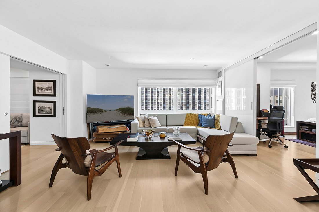 New York, New York, United States 2 - 17967134