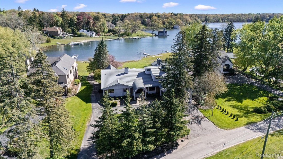 Casa a Lake Angelus, Michigan, Stati Uniti 1 - 17716348