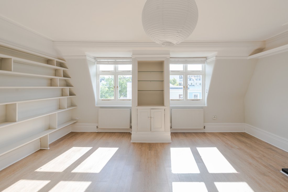 Apartment in Holland Park, Kensington And Chelsea, England 1 - 17966291