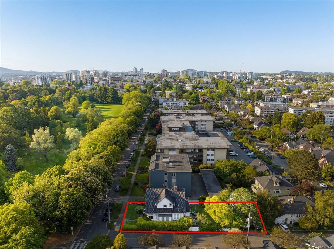Land in Victoria, British Columbia, Canada 1 - 17970007