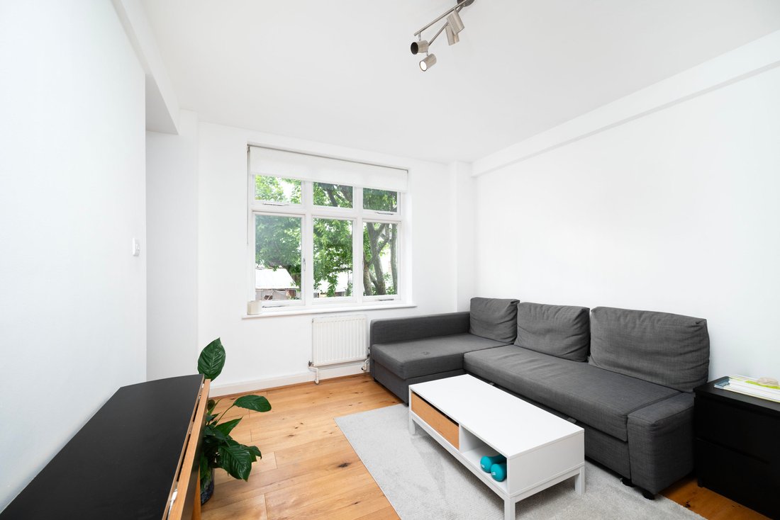 Apartment in St John's Wood, Westminster, England 2 - 17965901