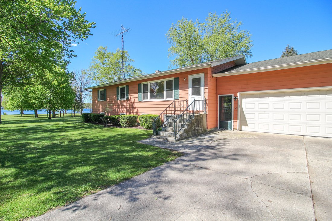 House in Three Rivers, Michigan, United States 1 - 17967977