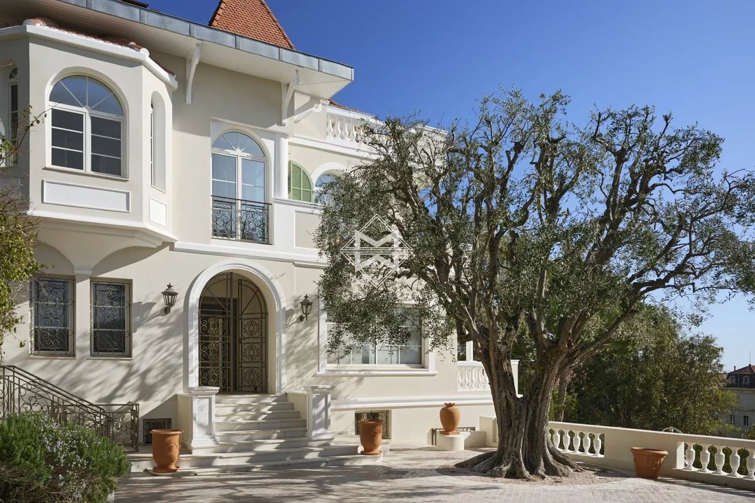 Villa in Montfleury, Cannes, France 2 - 17967341