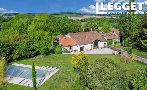 House in Juignac, Nouvelle-Aquitaine, France 1