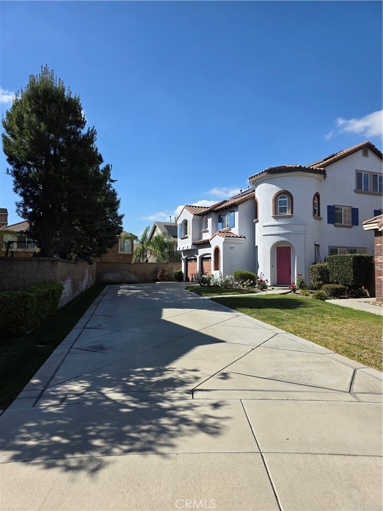 House in Fontana, California, United States 2 - 17408397