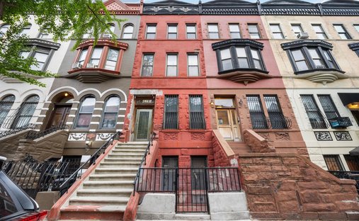 House in New York, New York, United States 1
