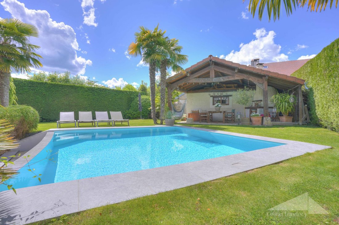 House in Divonne-les-Bains, Auvergne-Rhône-Alpes, France 2 - 15706770