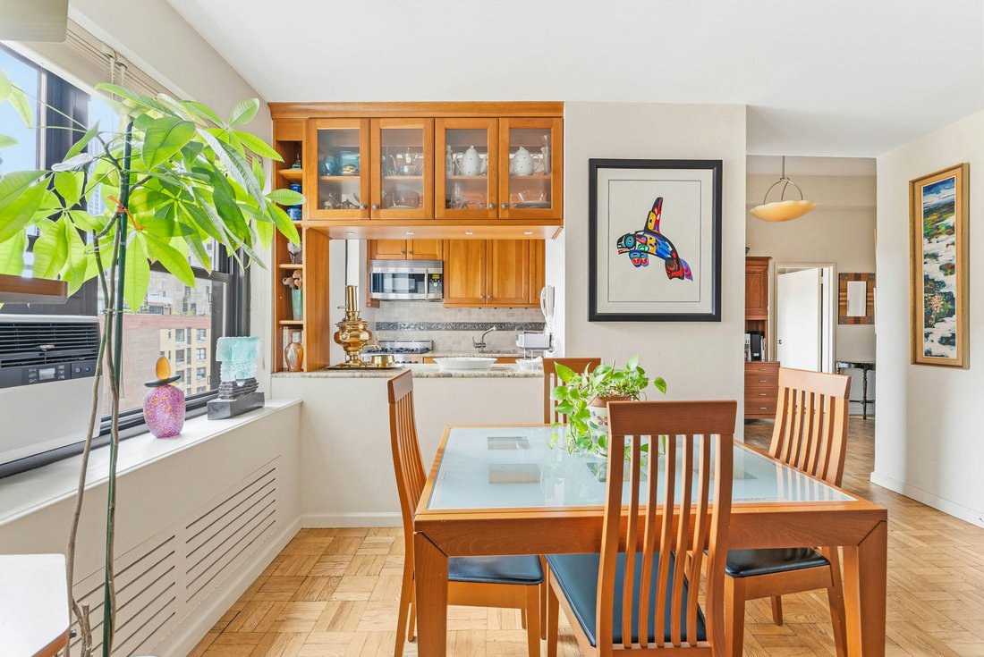 Co Op in New York, New York, United States 4 - 17963871