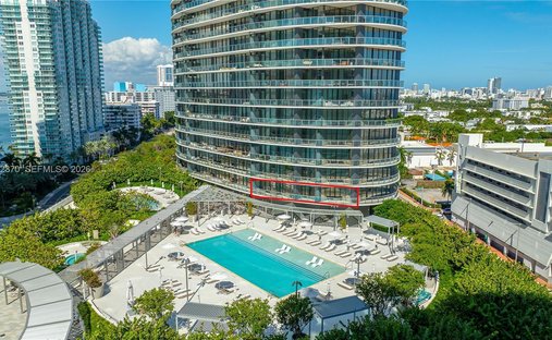 Condo in Miami Beach, Florida, United States 1