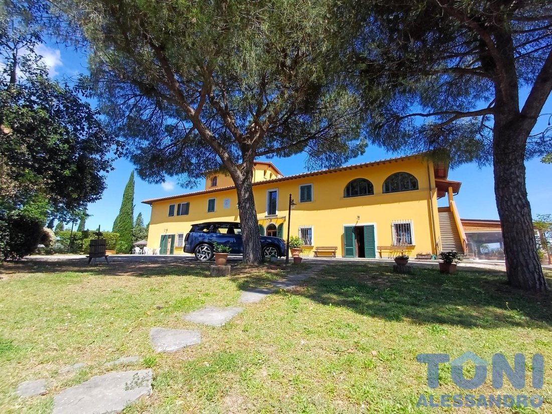 Villa in Center, Cerreto Guidi, Tuscany 3 - 17969890