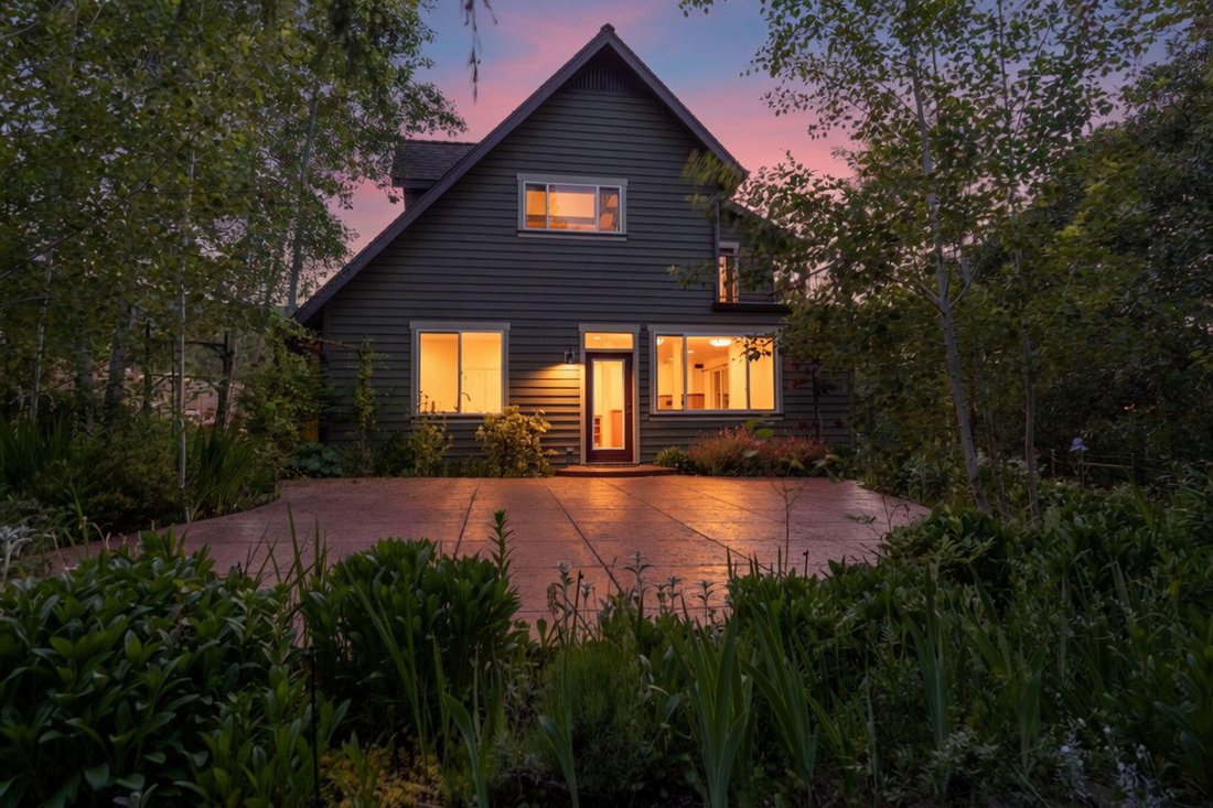 House in Ashland, Oregon, United States 3 - 17382640