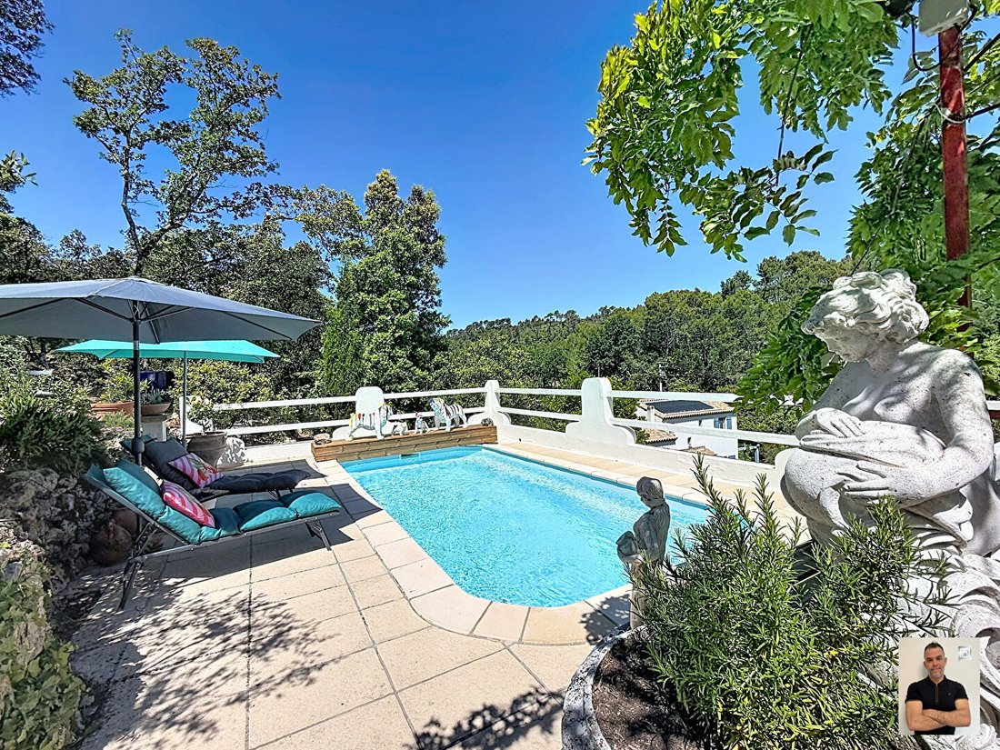 Villa in Montfort-sur-Argens, Provence-Alpes-Côte d'Azur, France 1 - 17967514