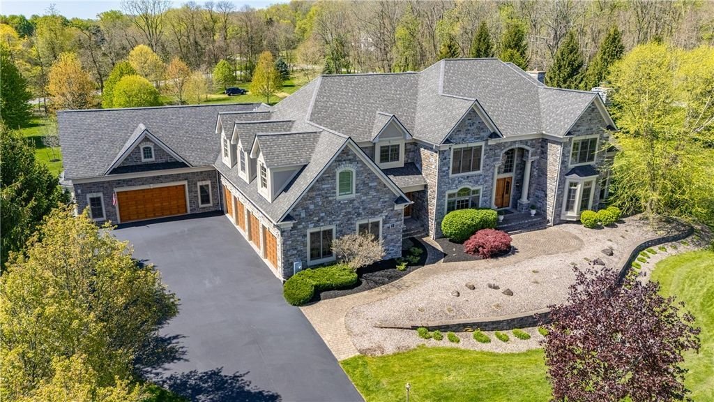 House in Pittsford, New York, United States 4 - 17971477