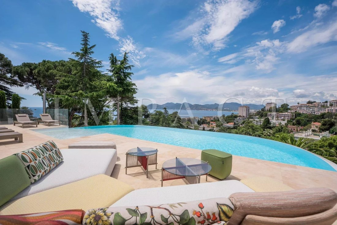 Villa in Cannes, Provence-Alpes-Côte d'Azur, France 2 - 17829192
