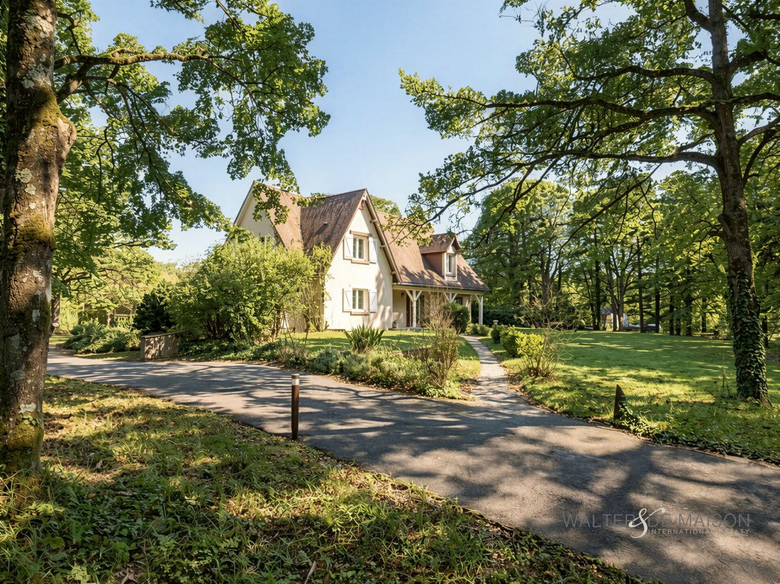 Villa in Esvres, Centre-Val de Loire, France 4 - 17970379