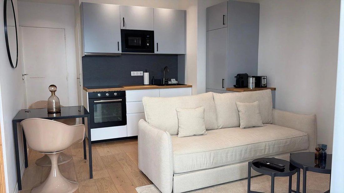 Apartment in Cannes, Provence-Alpes-Côte d'Azur, France 1 - 17967258
