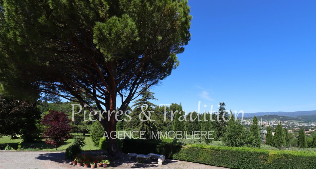 Estate in Centre Nord, Apt, France 5 - 14198490
