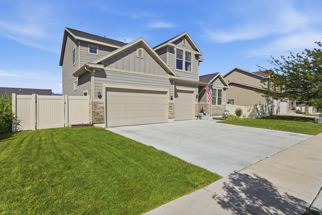 Saratoga Springs, Utah, United States 3 - 17968131