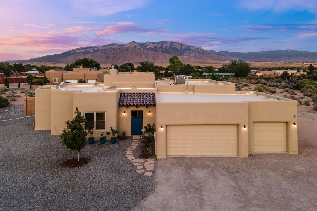 House in Corrales, New Mexico, United States 1 - 17968965