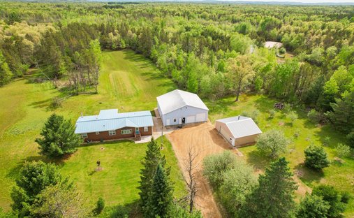 Land in New Lisbon, Wisconsin, United States 1