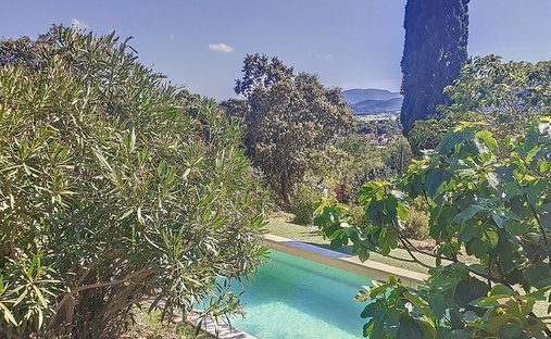 Villa a La Roquebrussanne, Provenza-Alpi-Costa Azzurra, Francia 1