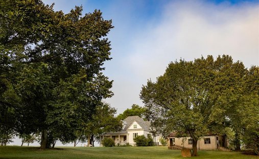 House in Tom Bean, Texas, United States 1
