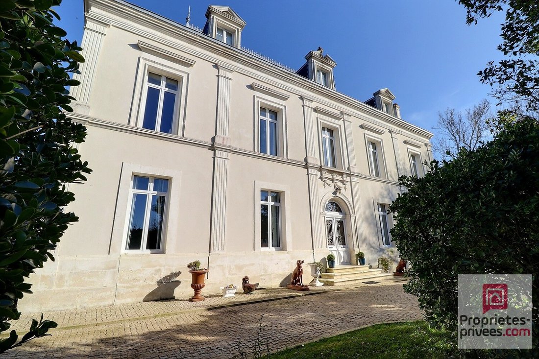 Villa in Villeneuve-la-Comtesse, Nouvelle-Aquitaine, France 5 - 17967627