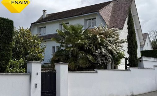 House in La Norville, Ile-de-France, France 1