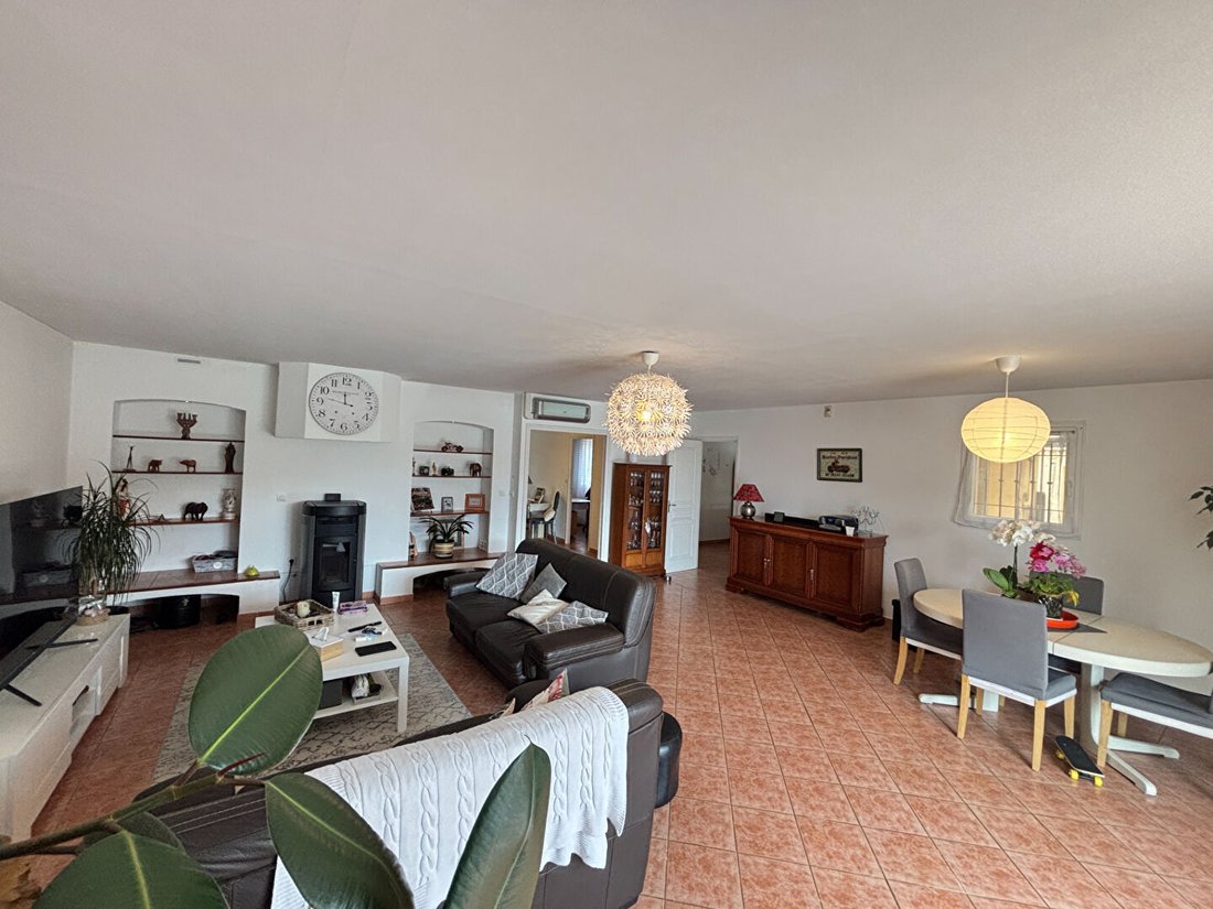 Villa in Flayosc, Provence-Alpes-Côte d'Azur, France 5 - 17967573