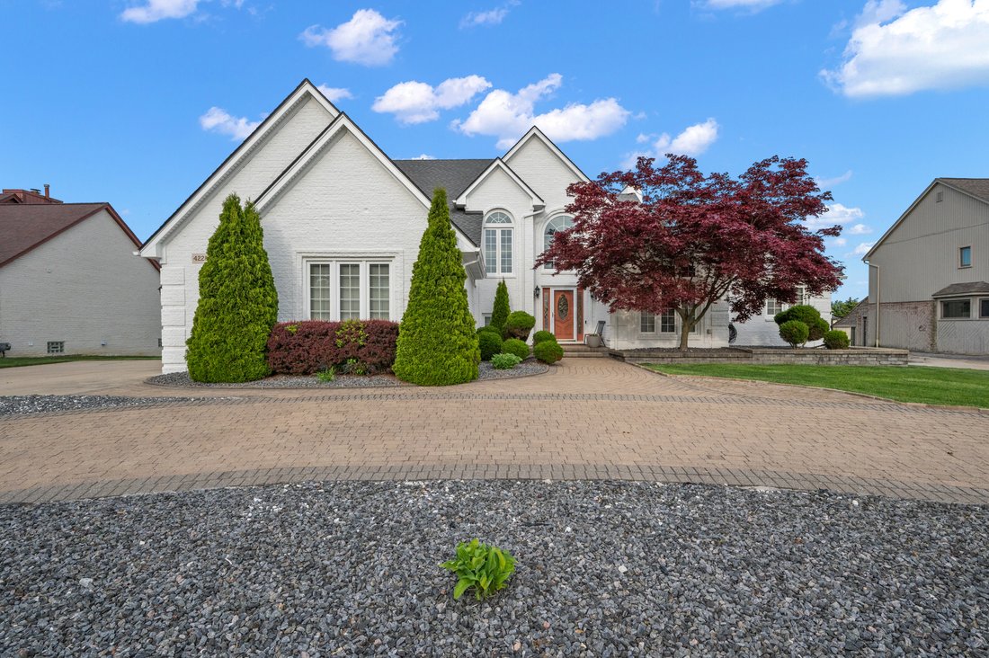 House in Sterling Heights, Michigan, United States 1 - 17965773