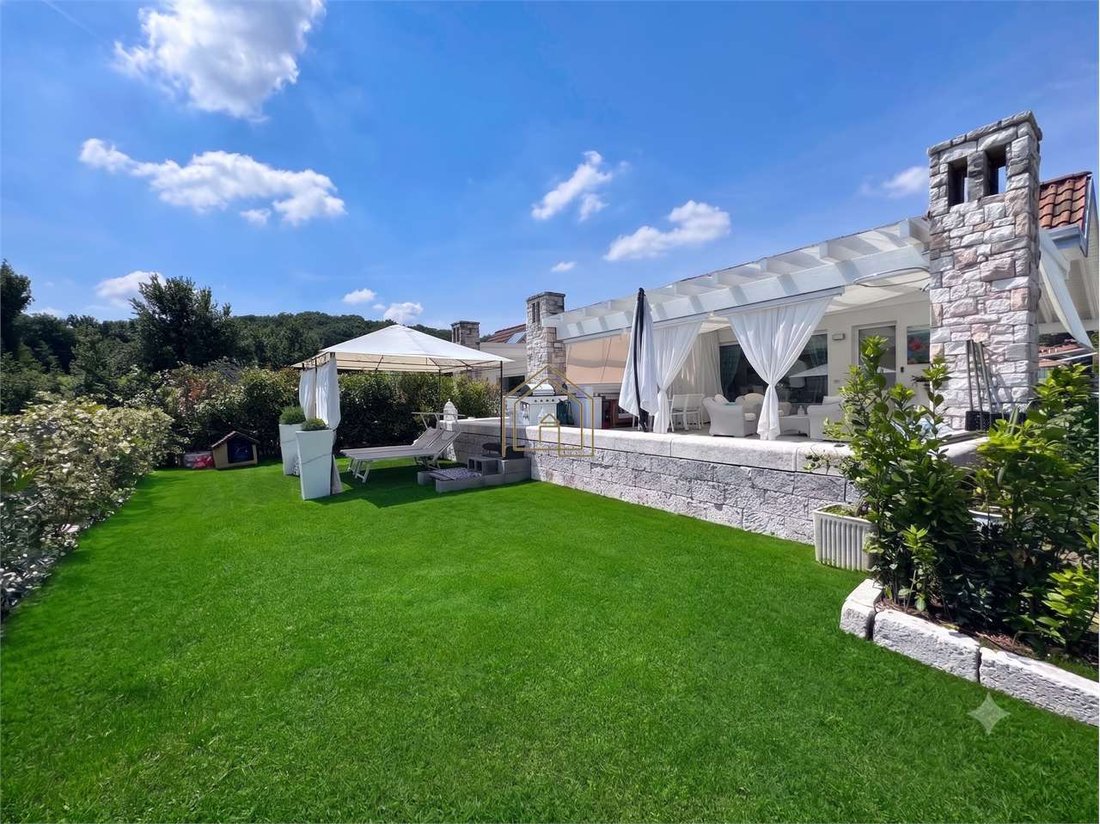 Apartment in Padenghe sul Garda, Lombardy, Italy 2 - 17968531