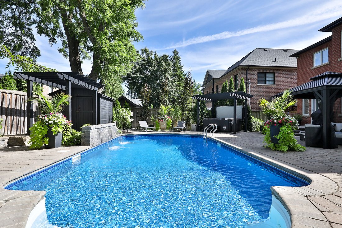 House in Toronto, Ontario, Canada 4 - 17966849