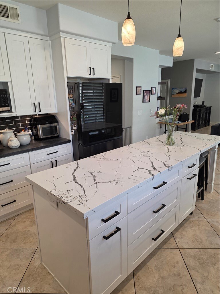 House in Fontana, California, United States 4 - 17408397