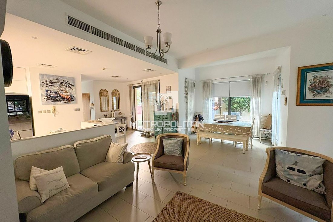 Townhouse in JVC / Jumeirah Village Circle, Dubai, United Arab Emirates 3 - 17967406