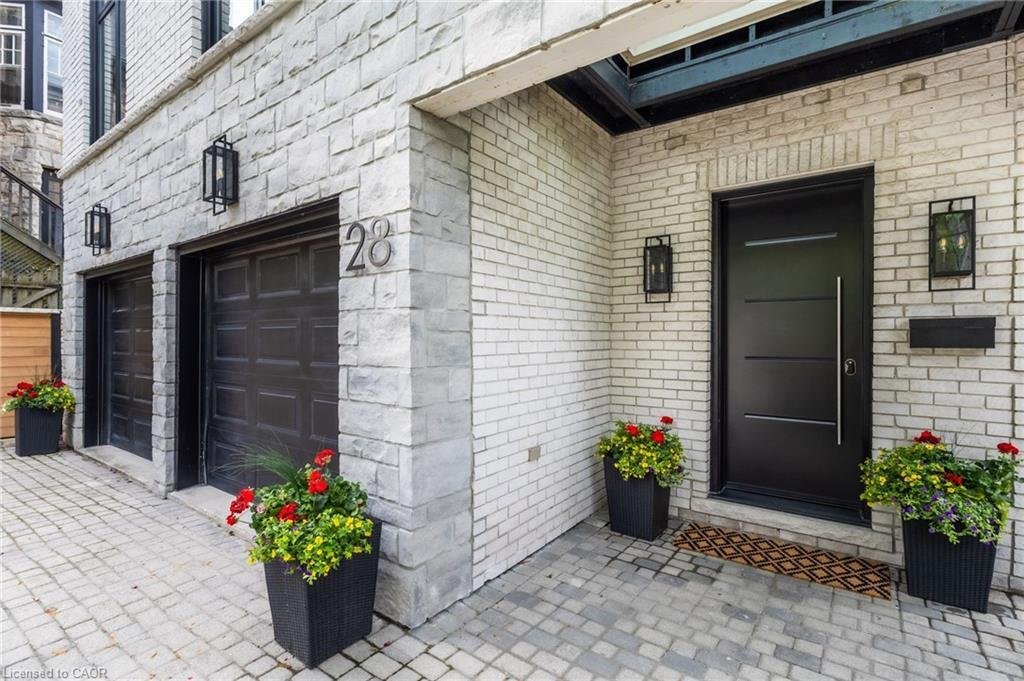 House in Hamilton, Ontario, Canada 4 - 17967733