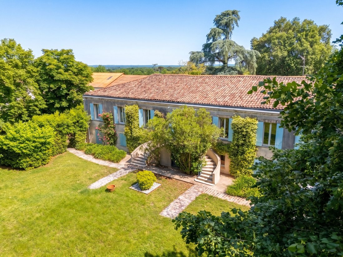 House in Yvrac, Nouvelle-Aquitaine, France 4 - 17971629
