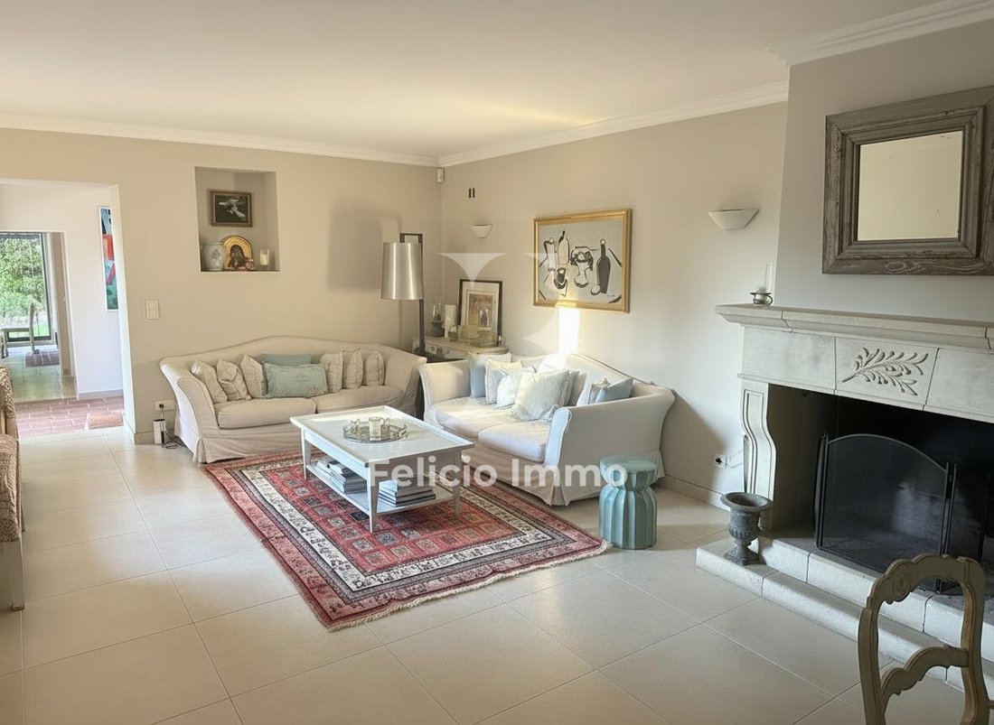 Country House in Le Rouret, Provence-Alpes-Côte d'Azur, France 5 - 17971565