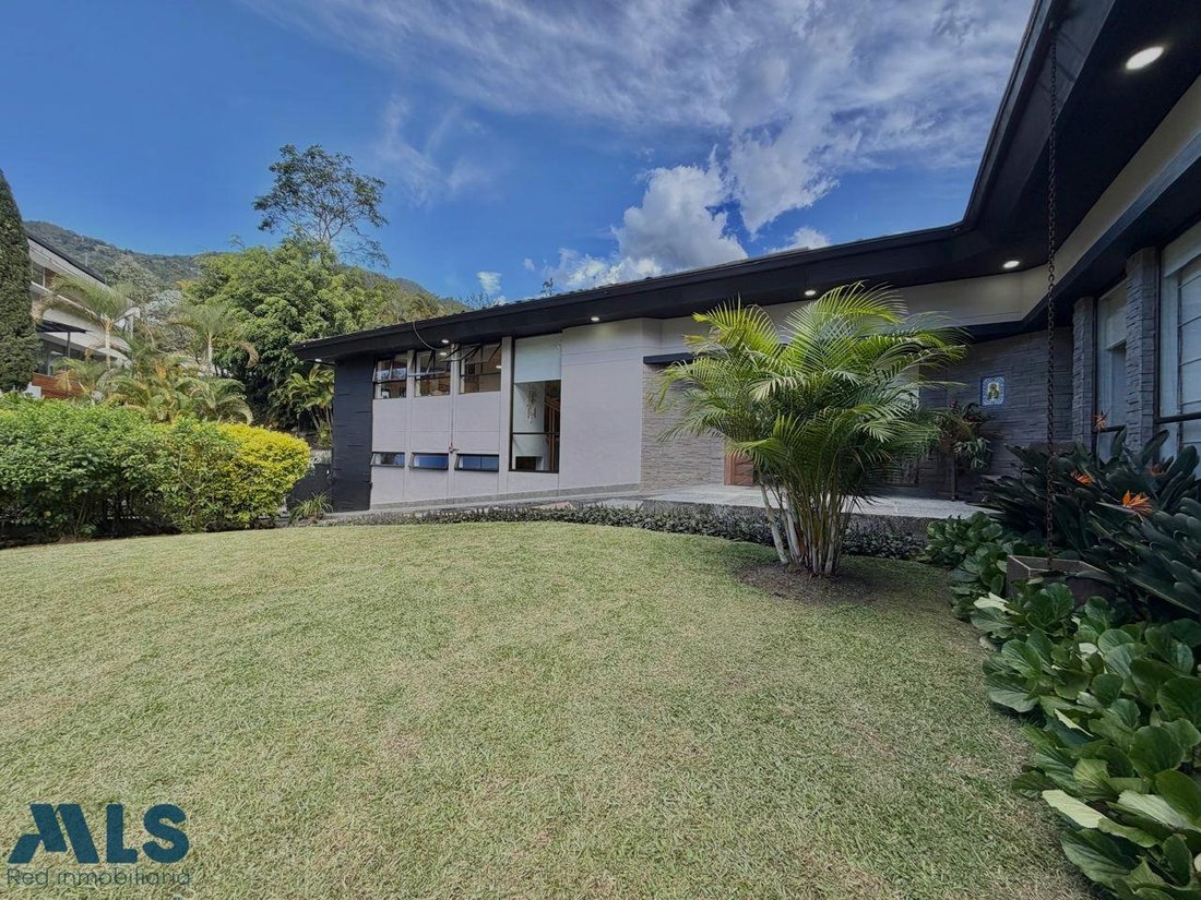 House in Medellín, Antioquia, Colombia 2 - 17972316