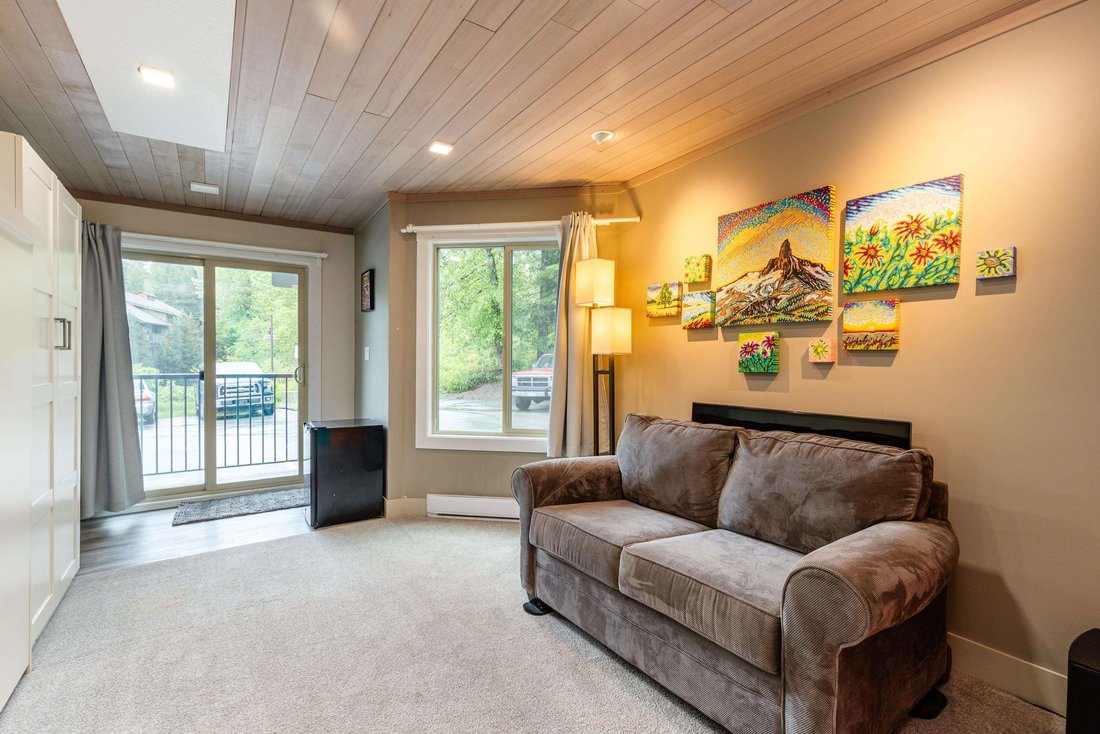 Condo in Whistler, British Columbia, Canada 4 - 17970078