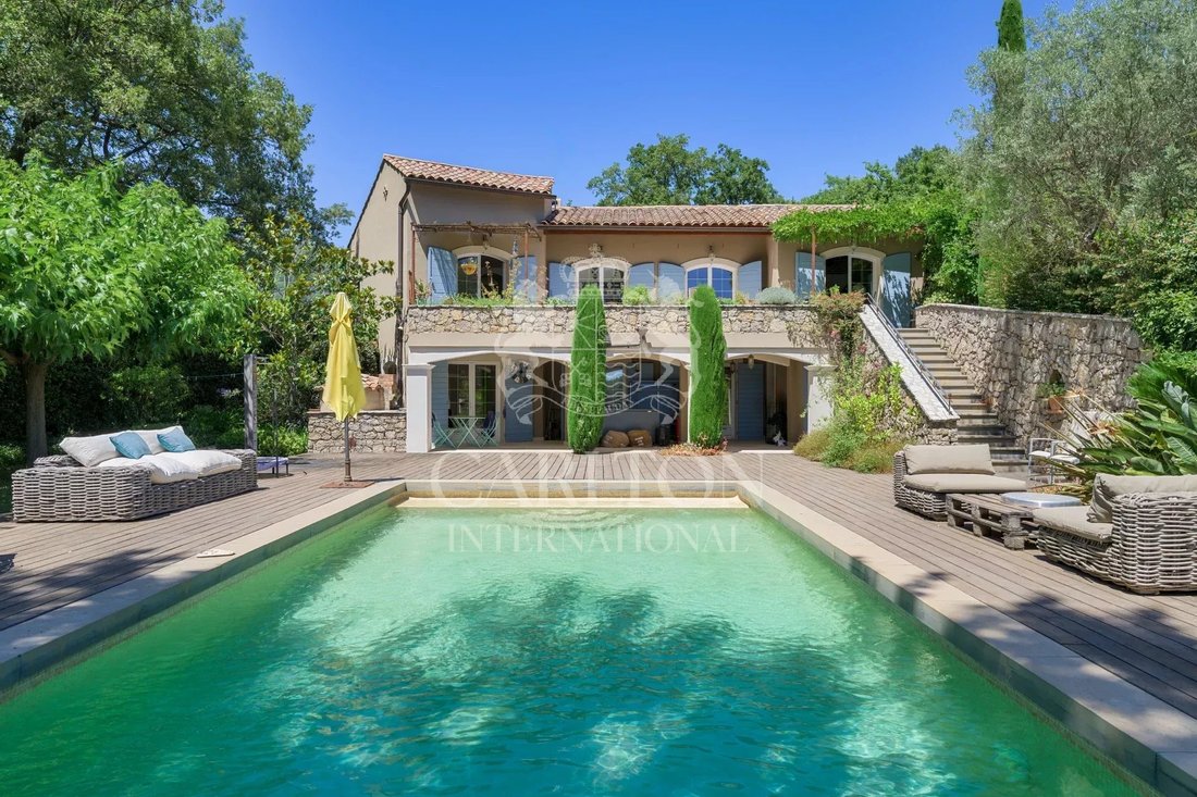 Villa in Châteauneuf-Grasse, Provence-Alpes-Côte d'Azur, France 4 - 15780483