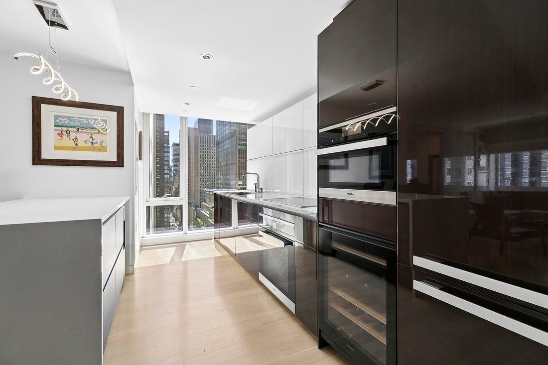 New York, New York, United States 4 - 17967134