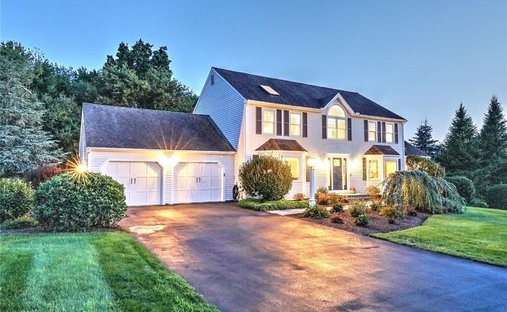 House in Cumberland, Rhode Island, United States 1